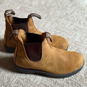 Blundstone Women's Tan Leather Ankle Boots